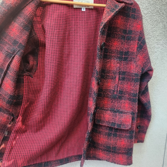 Vintage TASHA POLIZZI Women’s Shacket Medium Red Black Buffalo Plaid Outdoor USA - Picture 6 of 10